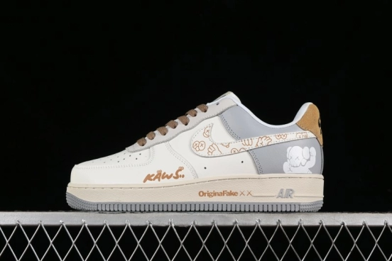 Nike Air Force 1 '07 Low x Kaws Casual Sneakers with Full-Length Air Cushion - CW2288-207