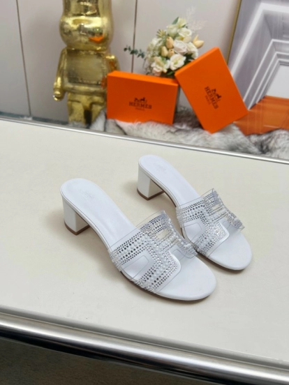 2025 Slippers Hermès White Leather Crystal MJ00180