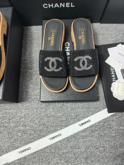 2025 Slippers Chanel Black Crystal Women