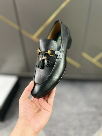 2024 Men Louis Vuitton Black Leather Loafer
