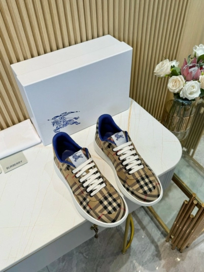 2024 Unisex Burberry Beige Black Cotton Casual Shoes MJ00320
